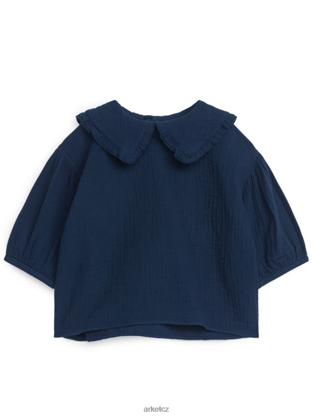 děti ARKET halenka s volánkovým límečkem oblečení tmavě modrá J8R2D1431