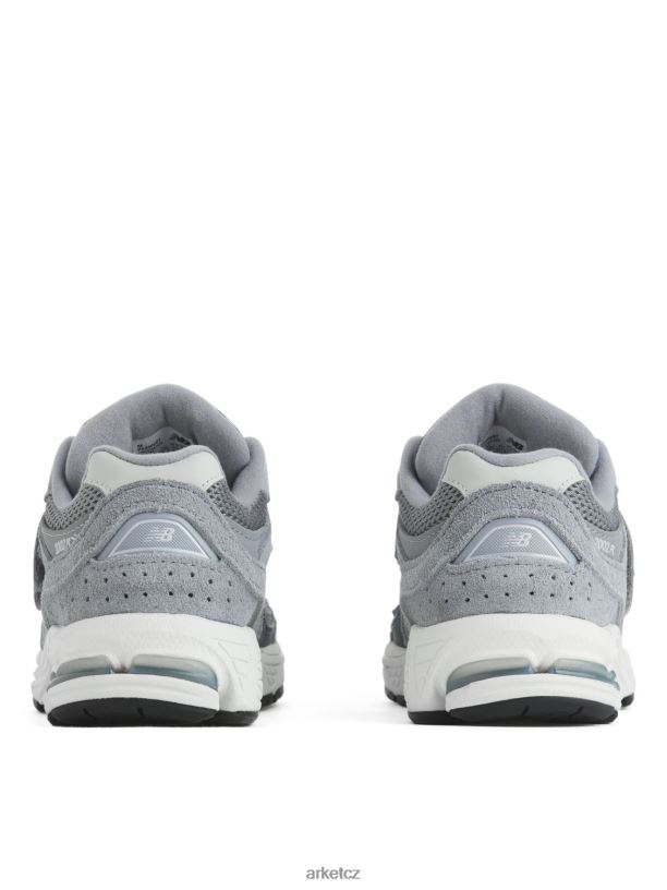 děti ARKET nová bilance 2002 mládežnických trenérů obuv Šedá J8R2D1404