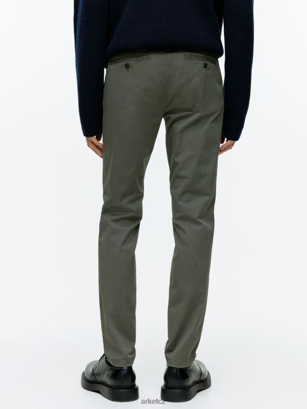 muži ARKET tenké strečové kalhoty oblečení khaki zelená J8R2D1071
