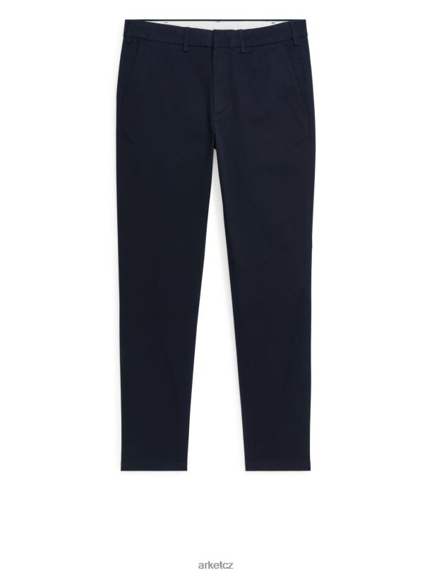 muži ARKET tenké strečové kalhoty oblečení tmavě modrá J8R2D1072