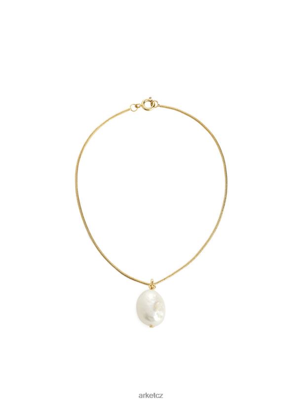 ženy ARKET Náramek s přívěskem ze sladkovodních perel Příslušenství zlatá/bílá J8R2D787